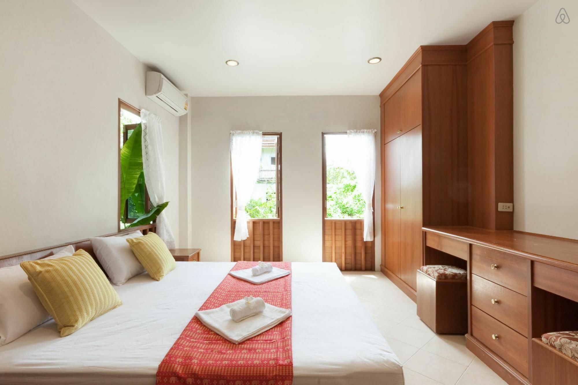 Villa Behind The Phuket Sea Dış mekan fotoğraf